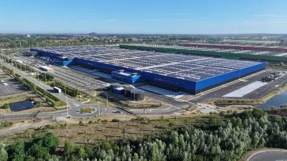 Vue des entrepôts de la plateforme Delta 3